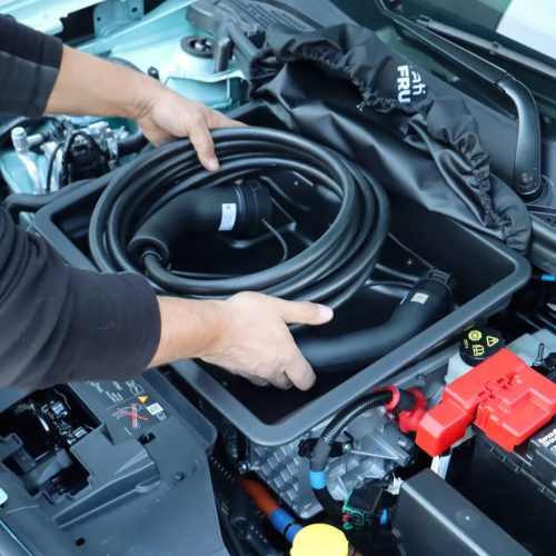 RENAULT 4 E-TECH 2025-